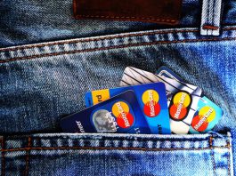 How to Avoid Credit Card Problems Abroad